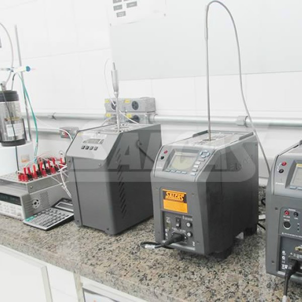 Calibração em Termômetros Digitais Termoresistivos Acreditado RBC Calibração em Termômetros Digitais Termoresistivos Acreditado RBC